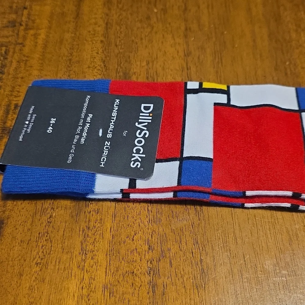 DillySocks for Kunsthaus Zurich Abstract Socks Sz 4-7 - Picture 7 of 8